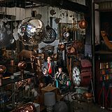 UWE Vinyl Café Togo Ep