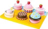 small foot 10149 - Schneide-Cupcakes und Torten, Holz, 13-teilig, Brett-Maße: 19x16cm Spiel