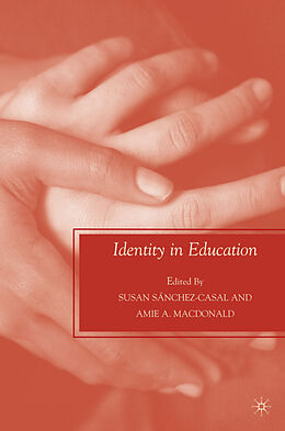 Kartonierter Einband Identity in Education von S. Sánchez-Casal