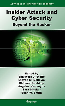 Fester Einband Insider Attack and Cyber Security von 