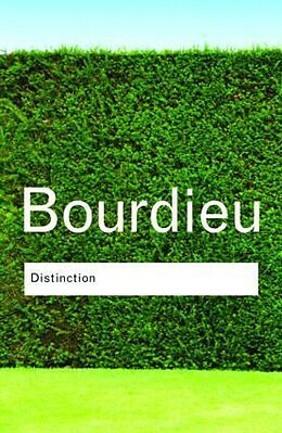 Kartonierter Einband Distinction von Pierre Bourdieu
