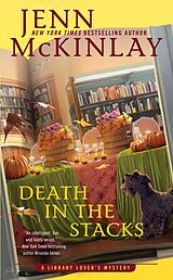 Couverture cartonnée Death in the Stacks de Jenn Mckinlay