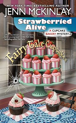 Couverture cartonnée Strawberried Alive de Jenn McKinlay