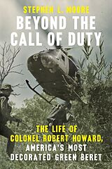 Couverture cartonnée Beyond the Call of Duty de Stephen L. Moore