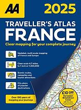 Couverture cartonnée AA Traveller's Atlas France 2025 de 