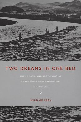 Fester Einband Two Dreams in One Bed von Hyun Ok Park