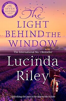 Couverture cartonnée The Light Behind The Window de Riley Lucinda