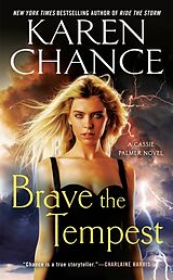 Couverture cartonnée Brave the Tempest de Karen Chance