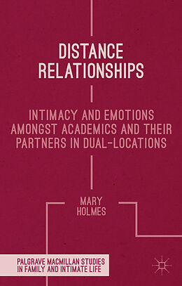 Fester Einband Distance Relationships von Mary Holmes