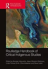 Fester Einband Routledge Handbook of Critical Indigenous Studies von Brendan Moreton-Robinson, Aileen Tuhiwa Hokowhitu