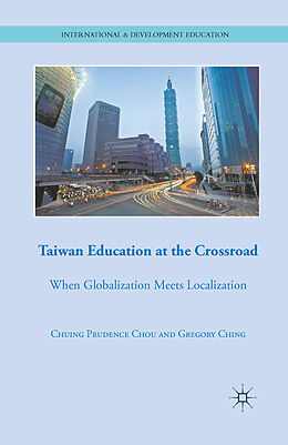 Kartonierter Einband Taiwan Education at the Crossroad von G. Ching, C. Chou
