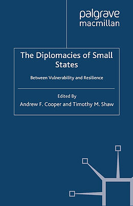 Kartonierter Einband The Diplomacies of Small States von 