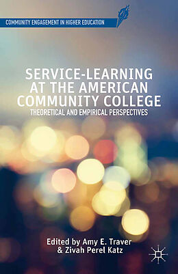 Kartonierter Einband Service-Learning at the American Community College von 