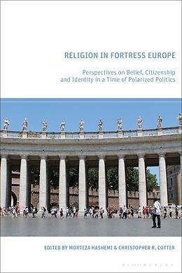 Couverture cartonnée Religion in Fortress Europe de Morteza; Cotter, Christopher R Hashemi