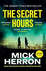Couverture cartonnée The Secret Hours de Mick Herron