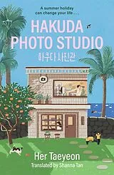 Kartonierter Einband Hakuda Photo Studio von Her Taeyeon