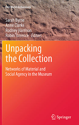 Livre Relié Unpacking the Collection de 