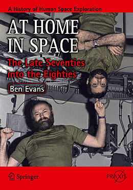 Kartonierter Einband At Home in Space von Ben Evans