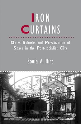 Livre Relié Iron Curtains de Sonia A. Hirt