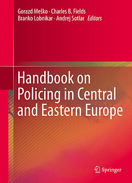 Livre Relié Handbook on Policing in Central and Eastern Europe de 