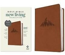 Couverture cartonnée NLT Giant Print Premium Value Bible, Filament-Enabled Edition (Leatherlike, British Tan Mountain) de Tyndale (COR)