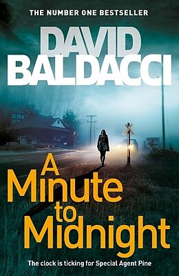 Couverture cartonnée A Minute to Midnight de David Baldacci