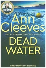 Kartonierter Einband Dead Water von Ann Cleeves