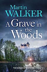 Broschiert A Grave in the Woods von Martin Walker