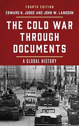 Couverture cartonnée The Cold War Through Documents de Edward H Langdon, John W, Co-Author the Str Judge