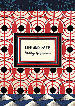 Kartonierter Einband Life and Fate (Vintage Classic Russians Series) von Vasily Grossman