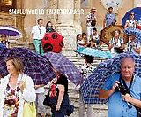 Fester Einband Small World von Martin Parr