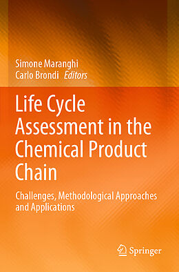 Couverture cartonnée Life Cycle Assessment in the Chemical Product Chain de 