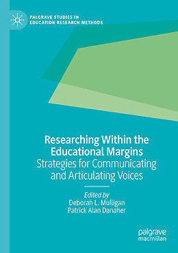 Couverture cartonnée Researching Within the Educational Margins de 