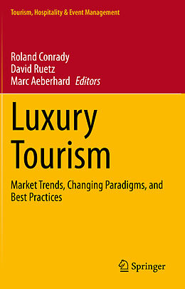 Couverture cartonnée Luxury Tourism de 