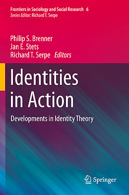 Couverture cartonnée Identities in Action de 