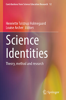 Couverture cartonnée Science Identities de 