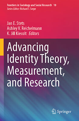 Couverture cartonnée Advancing Identity Theory, Measurement, and Research de 