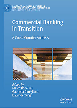 Livre Relié Commercial Banking in Transition de 