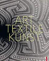 Kartonierter Einband Art Textile Kunst von 