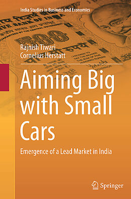 Couverture cartonnée Aiming Big with Small Cars de Cornelius Herstatt, Rajnish Tiwari