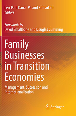 Couverture cartonnée Family Businesses in Transition Economies de 