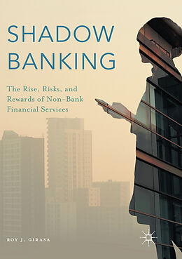 Couverture cartonnée Shadow Banking de Roy J. Girasa