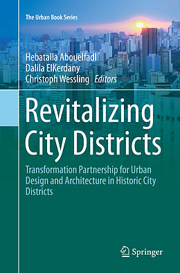 Couverture cartonnée Revitalizing City Districts de 