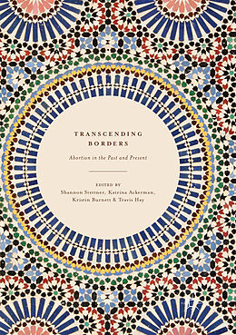 Couverture cartonnée Transcending Borders de 