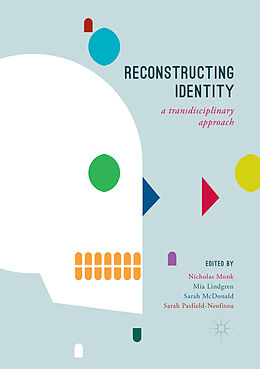 Couverture cartonnée Reconstructing Identity de 