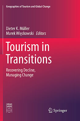 Couverture cartonnée Tourism in Transitions de 