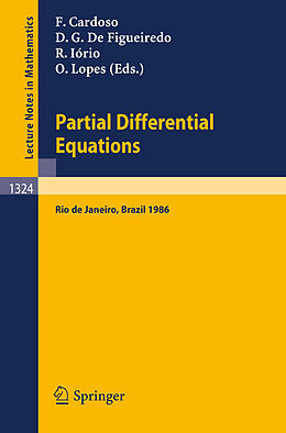 Couverture cartonnée Partial Differential Operators de 