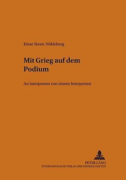 Fester Einband Mit Grieg auf dem Podium von Einar Steen-Nökleberg