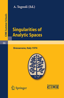 Couverture cartonnée Singularities of Analytic Spaces de 