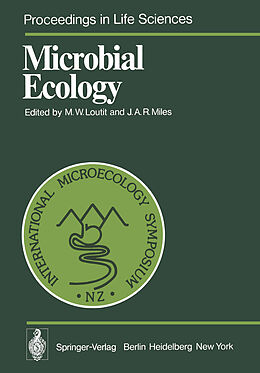 Couverture cartonnée Microbial Ecology de 